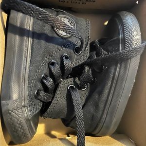 Black High-Top Converse Infant Size 3